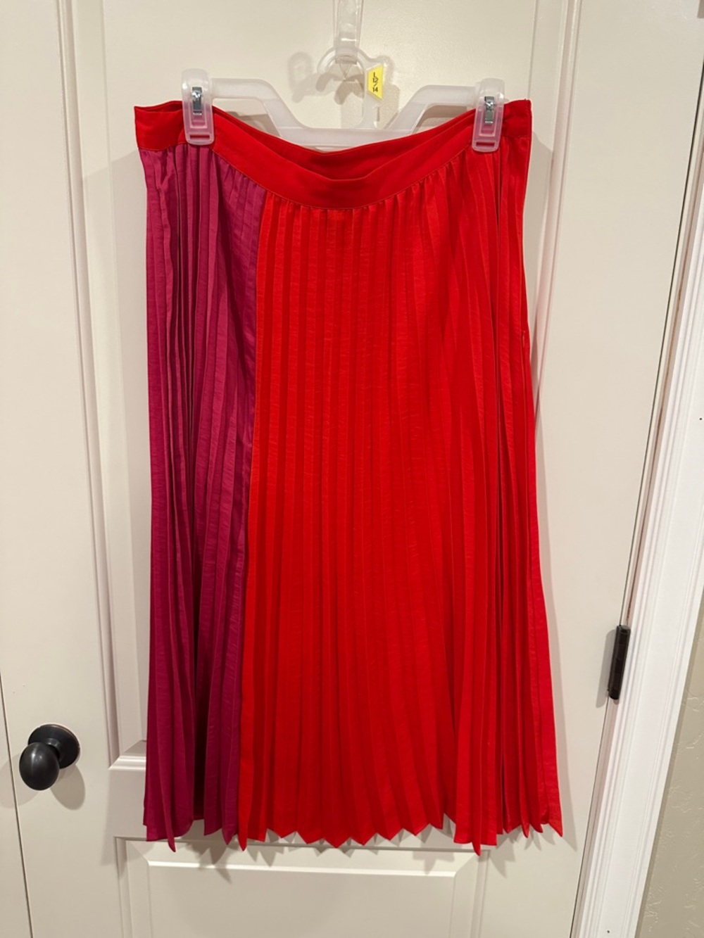 Colorblock Pleated Midi Skirt in Red and Pink